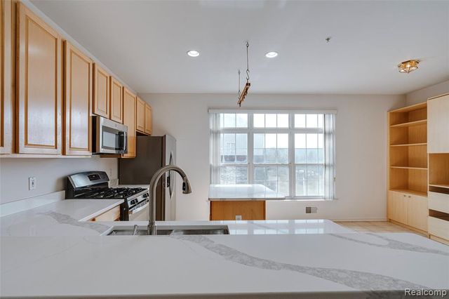 43846 Cherry Grove Court, Canton, MI 48188