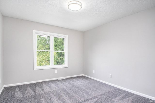 53172 Bracken Fern Drive, South Bend, IN 46637