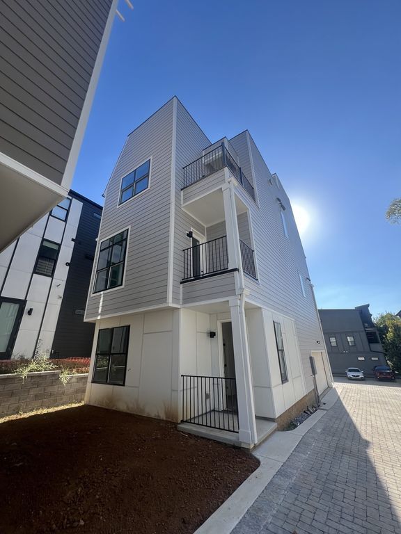 110B Myrtle St B, Nashville, TN 37206