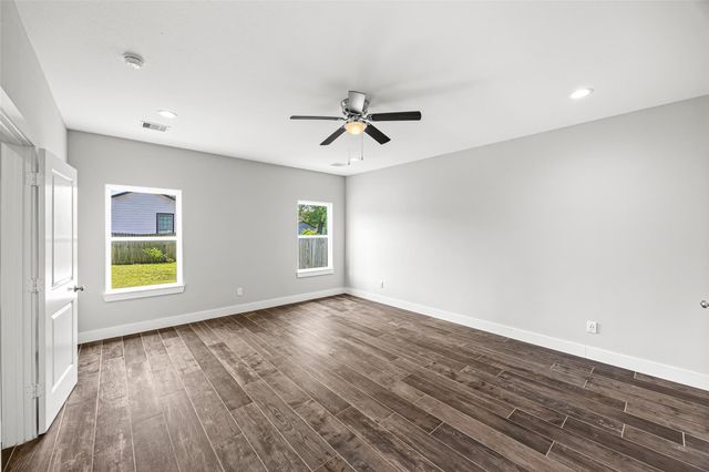 8906 Richland Drive, Houston, TX 77078