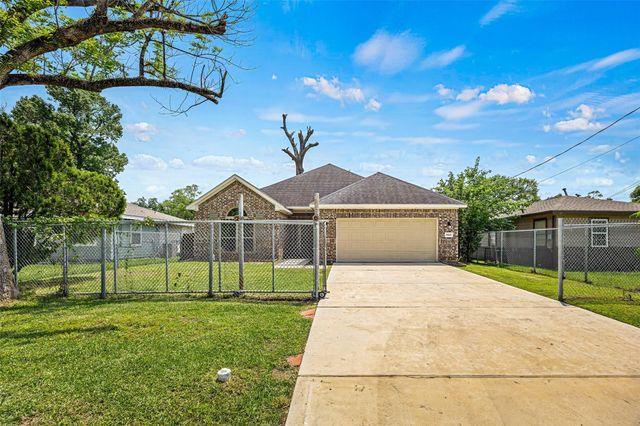 8906 Richland Drive, Houston, TX 77078