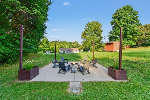 9082 Persimmon Grove Pike, Alexandria, KY 41001