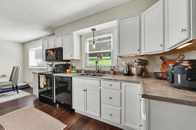 9082 Persimmon Grove Pike, Alexandria, KY 41001