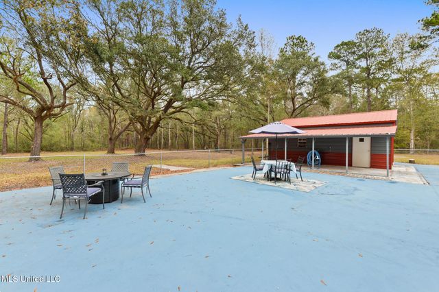 9091 Lark Street, Bay Saint Louis, MS 39520