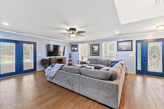 9091 Lark Street, Bay Saint Louis, MS 39520