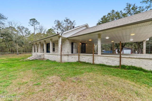 9091 Lark Street, Bay Saint Louis, MS 39520