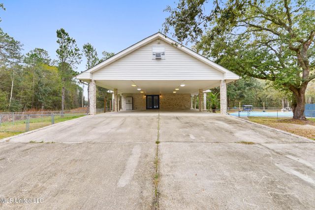9091 Lark Street, Bay Saint Louis, MS 39520
