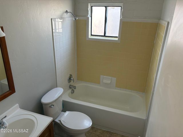 528 W 42nd Street, Tucson, AZ 85713