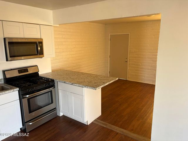 528 W 42nd Street, Tucson, AZ 85713