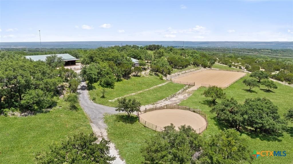 317 Scenic Ridge Drive, Spicewood, TX 78669