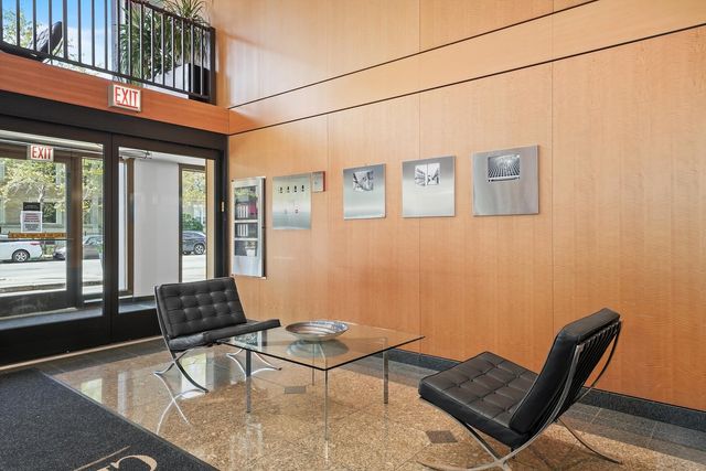 4343 N Clarendon Avenue 2815, Chicago, IL 60613