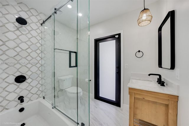 6260 Plantation Rd, Plantation, FL 33317