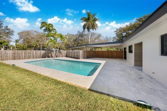 6260 Plantation Rd, Plantation, FL 33317