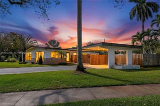 6260 Plantation Rd, Plantation, FL 33317