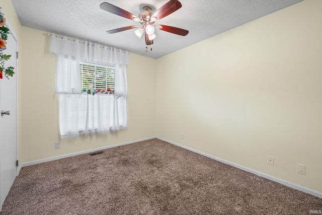 2705 Portsmouth Drive, Lafayette, IN 47909