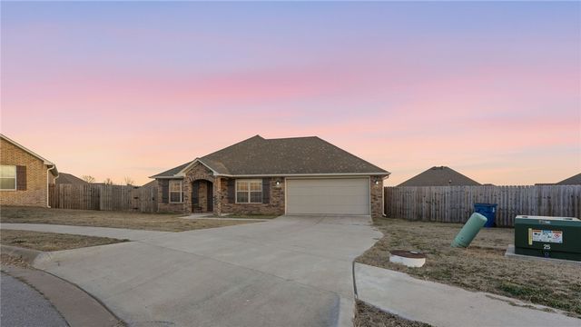 2009 Morgan Circle, Gentry, AR 72734