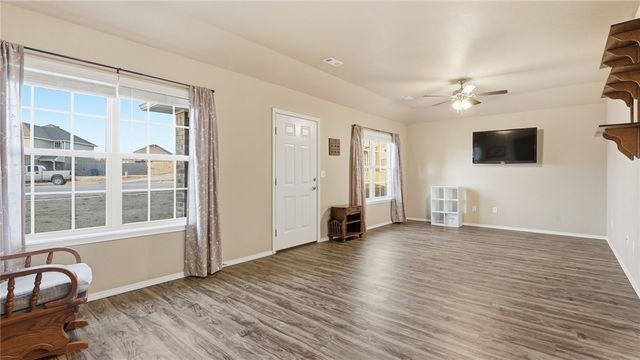 2009 Morgan Circle, Gentry, AR 72734