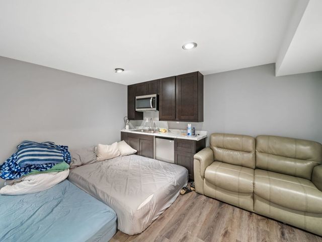 1766 Newbridge Circle, Elgin, IL 60123