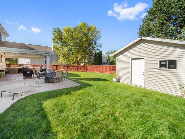 1766 Newbridge Circle, Elgin, IL 60123