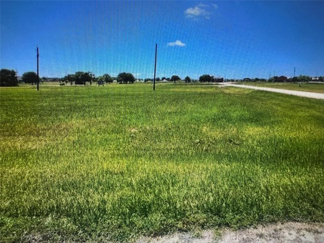 65 Arrowhead Drive, Palacios, TX 77465