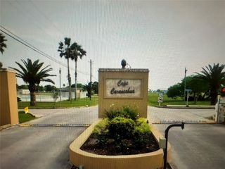 65 Arrowhead Drive, Palacios, TX 77465