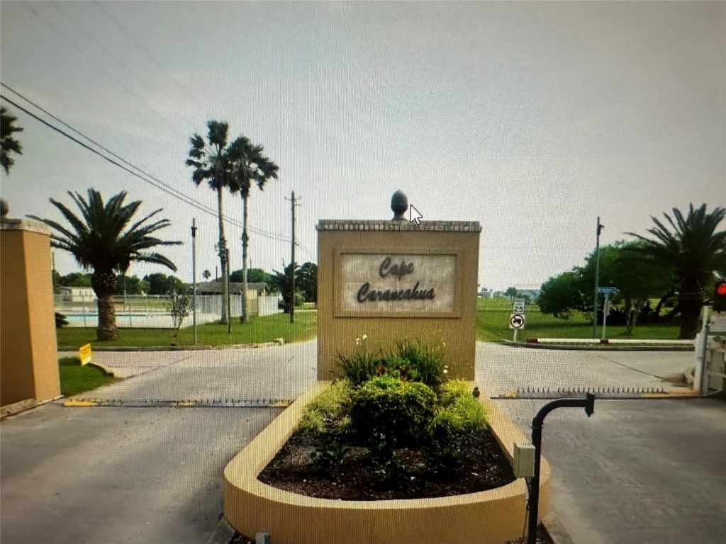 65 Arrowhead Drive, Palacios, TX 77465