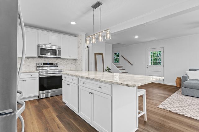 7299 Commodore Road, Hollywood, SC 29449