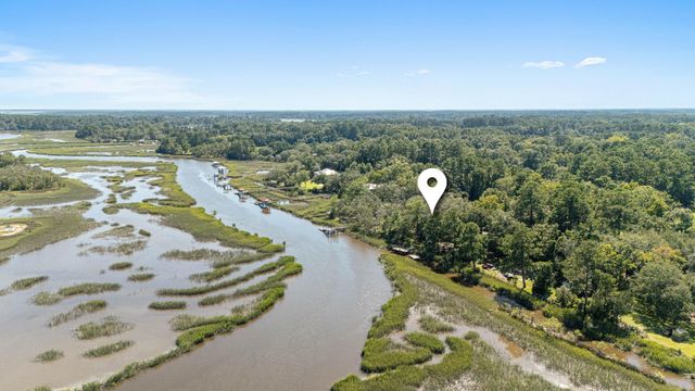 7299 Commodore Road, Hollywood, SC 29449