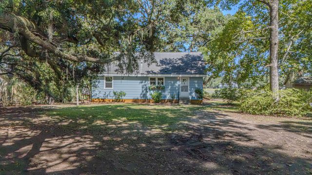 7299 Commodore Road, Hollywood, SC 29449