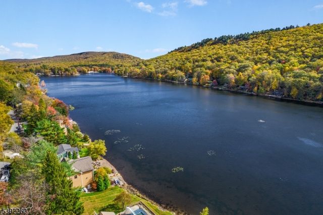 95 Woods Rd, Sandyston Twp., NJ 07826