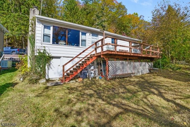 95 Woods Rd, Sandyston Twp., NJ 07826