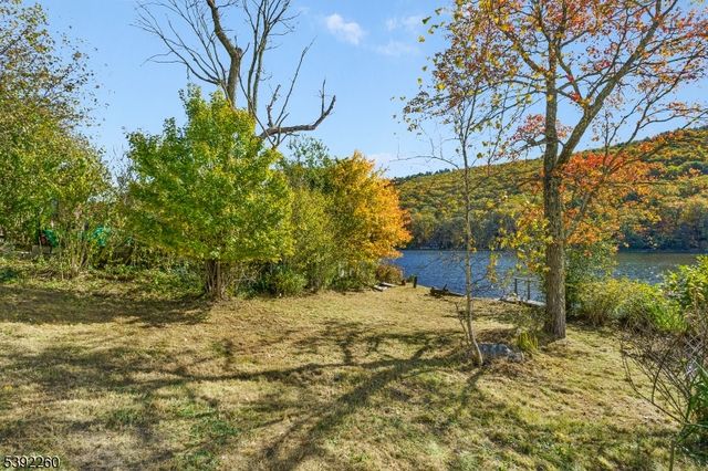 95 Woods Rd, Sandyston Twp., NJ 07826