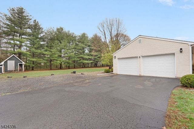 611 Boozer Ln, Hillsborough Twp., NJ 08844