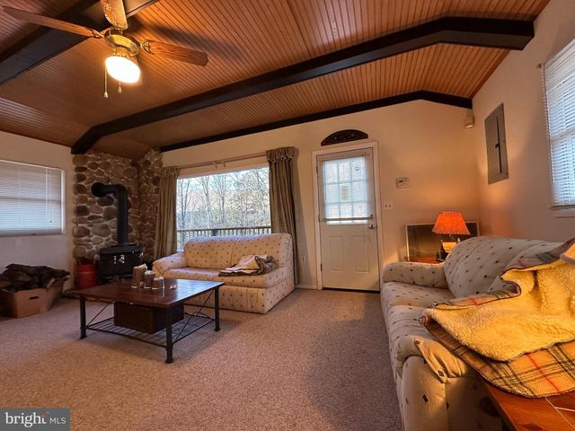 600 BUCK RUN RD, Delray, WV 26714