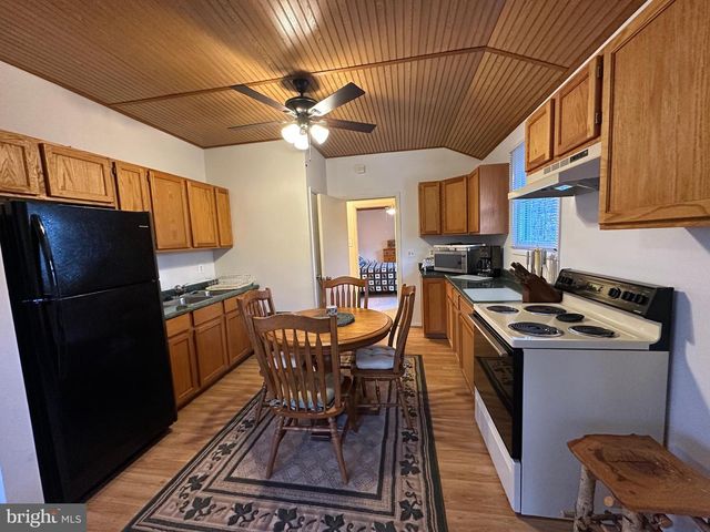 600 BUCK RUN RD, Delray, WV 26714