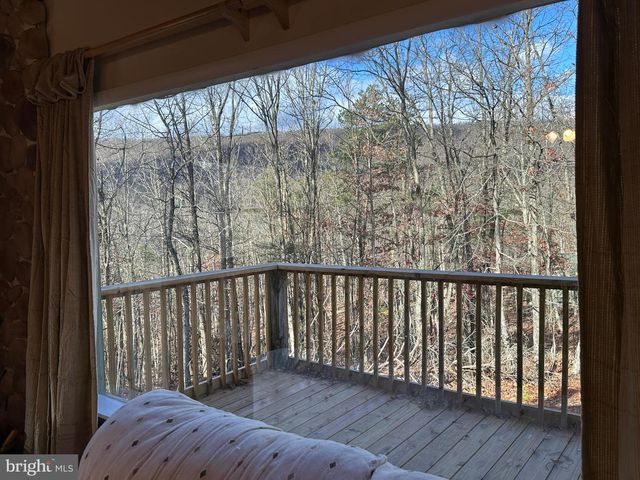 600 BUCK RUN RD, Delray, WV 26714