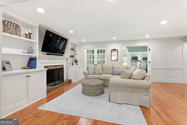 202 Crown Pt, Peachtree City, GA 30269