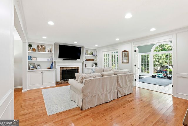 202 Crown Pt, Peachtree City, GA 30269