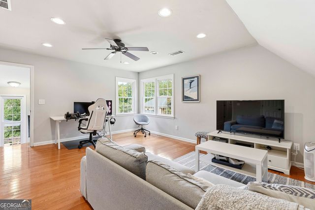 202 Crown Pt, Peachtree City, GA 30269