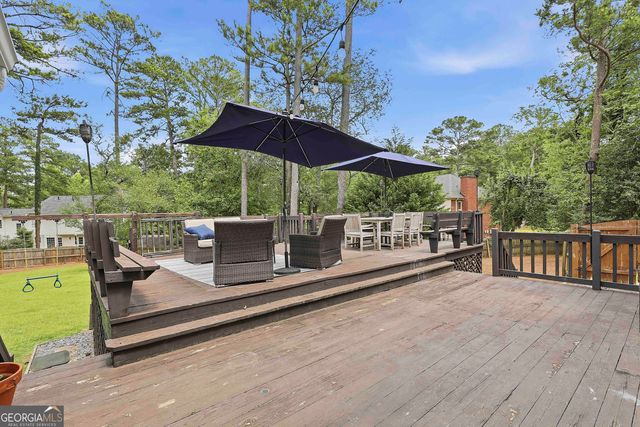 202 Crown Pt, Peachtree City, GA 30269
