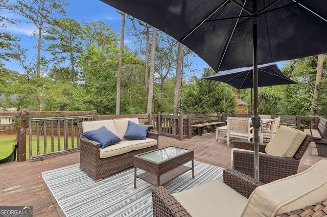 202 Crown Pt, Peachtree City, GA 30269