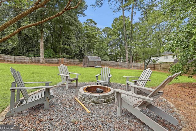 202 Crown Pt, Peachtree City, GA 30269