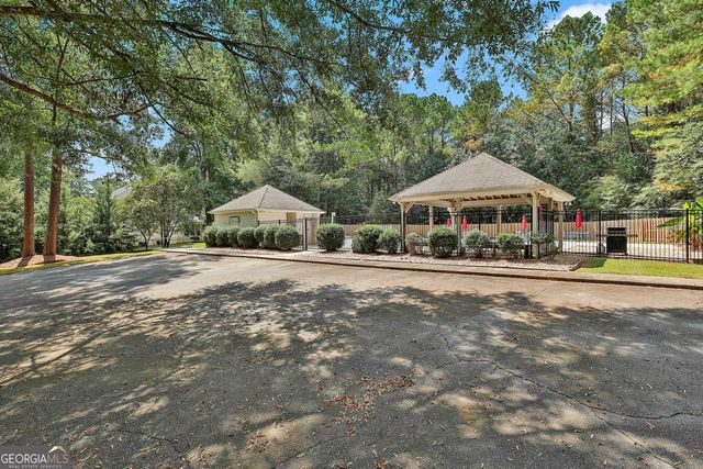 202 Crown Pt, Peachtree City, GA 30269