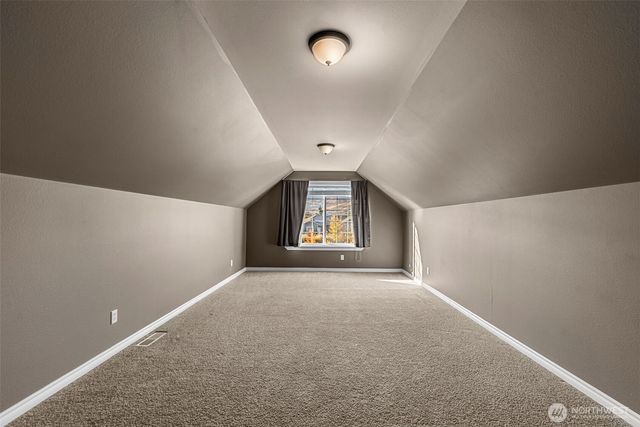 2945 Martin Place, East Wenatchee, WA 98802