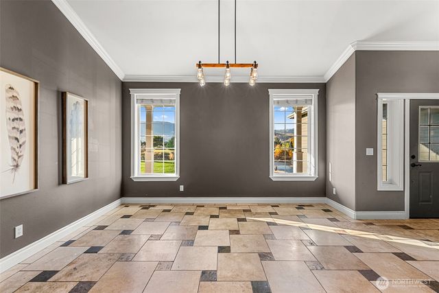 2945 Martin Place, East Wenatchee, WA 98802