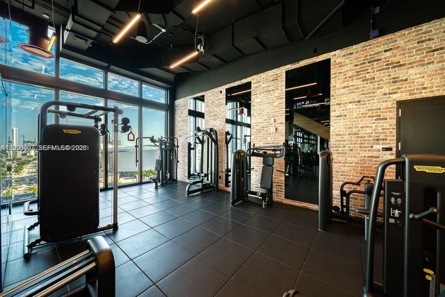 398 NE 5th St 2515, Miami, FL 33132