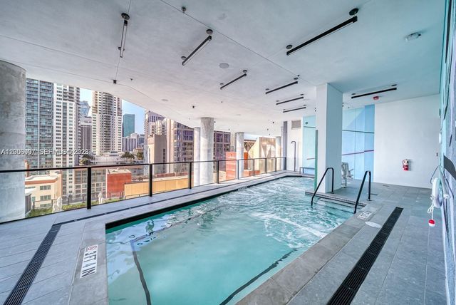 398 NE 5th St 2515, Miami, FL 33132