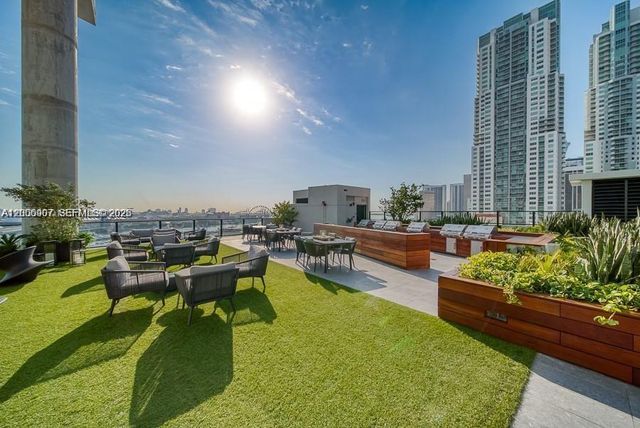 398 NE 5th St 2515, Miami, FL 33132