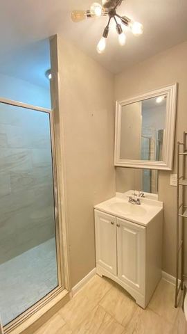 6623 Cresthill Street, Houston, TX 77033
