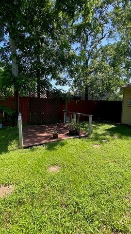6623 Cresthill Street, Houston, TX 77033